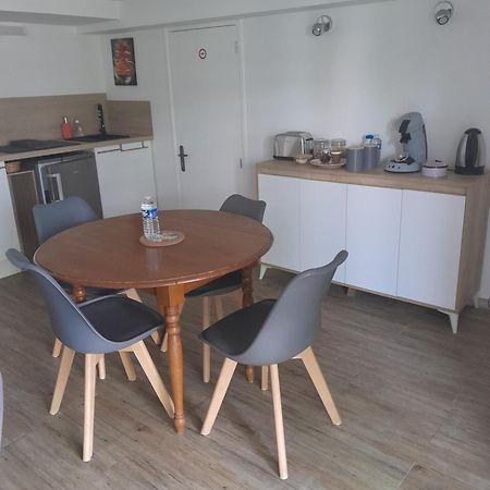 Chez Nous Apartment Tille Luaran gambar
