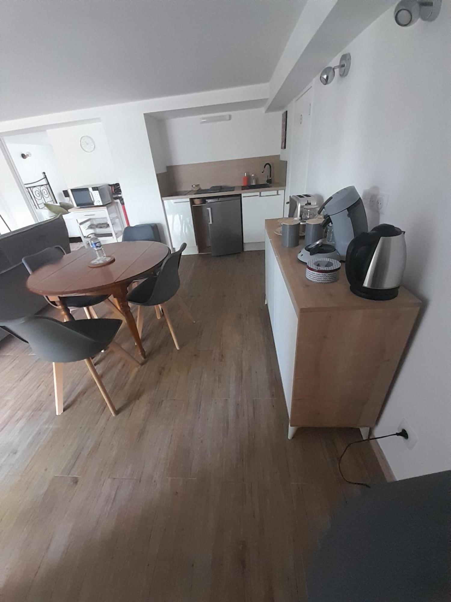 Chez Nous Apartment Tille Luaran gambar