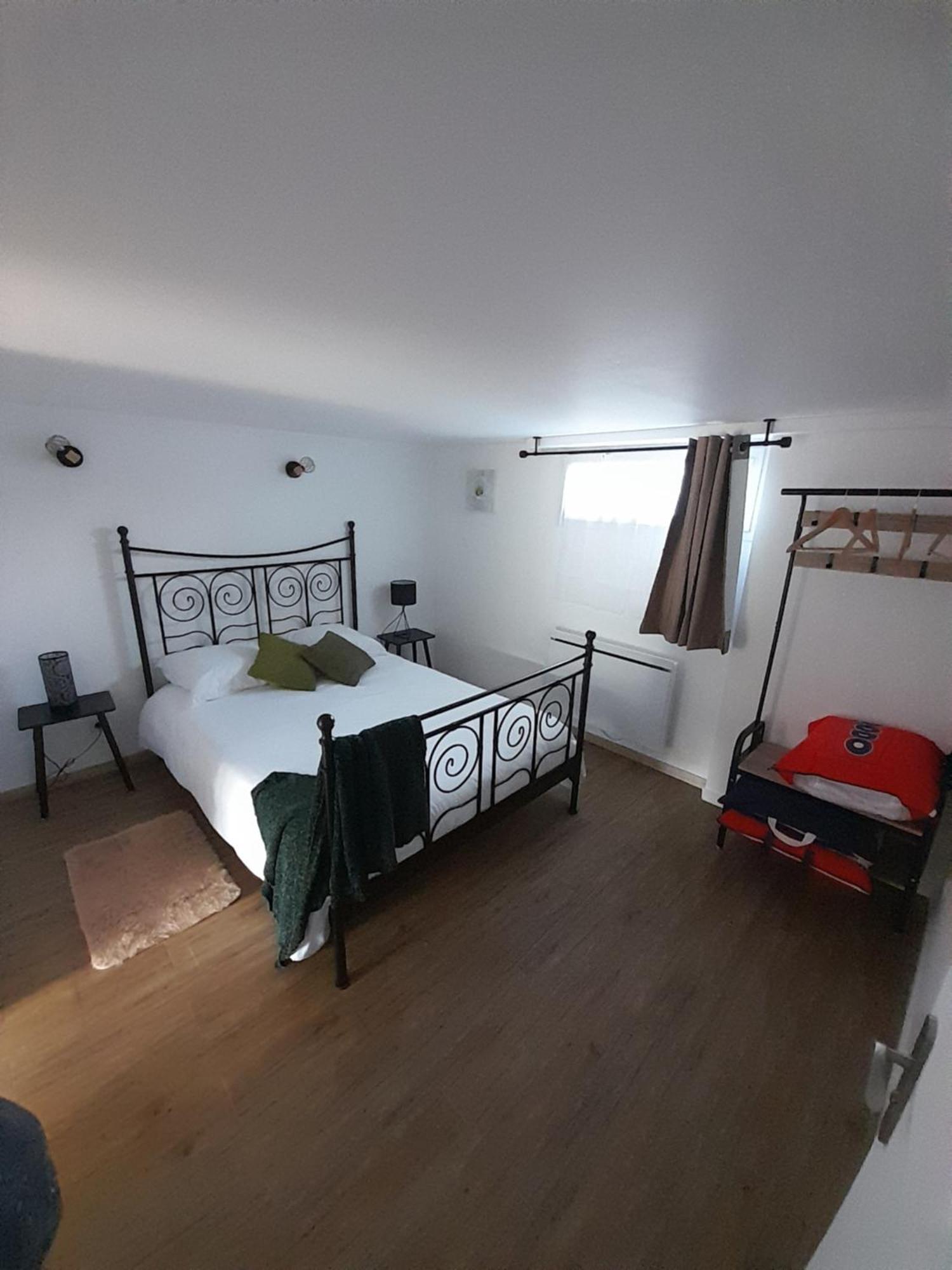 Chez Nous Apartment Tille Luaran gambar